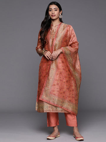 varanga-women-peach-floral-printed-straight-kurta-with-bottom-and-dupatta-vskd32023